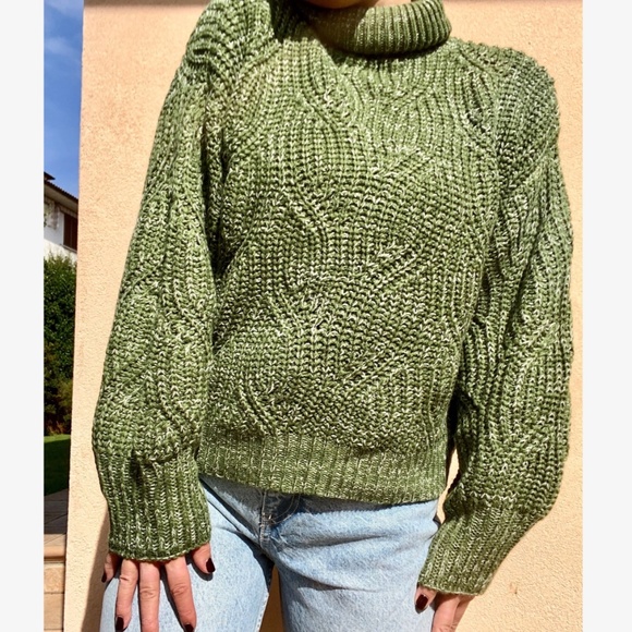 Cable Knit Turtleneck Pullover Sweater Forrest Green - Picture 8 of 10